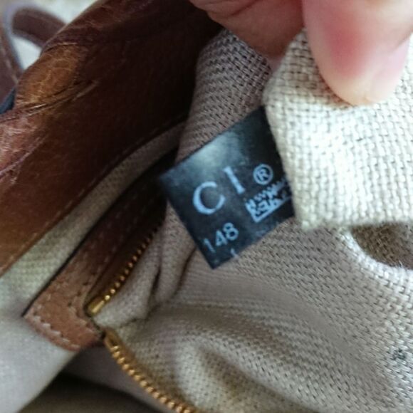 Gucci brown Pebbled Leather Bamboo Tassel tote bag - Picture 8 of 16